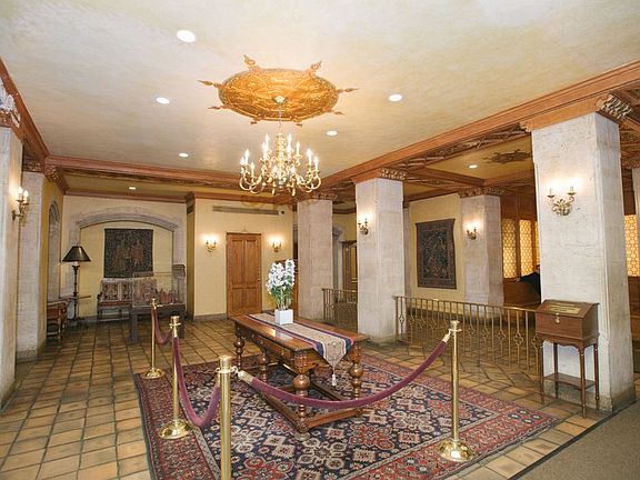 5th image of 5 Tudor City Pl APT 527