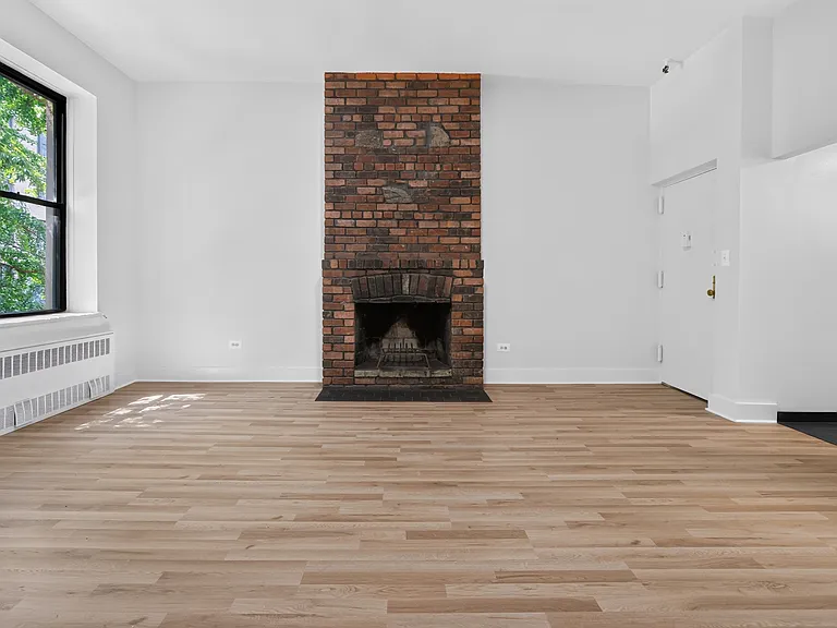 151 W 87th St #2D — Photo 1