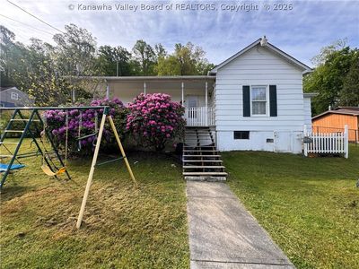 510 Kanawha Ave E, Clendenin, WV, 25045