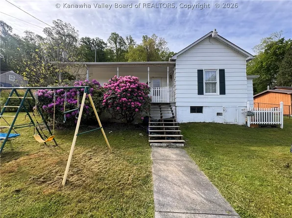 510 Kanawha Ave E, Clendenin, WV 25045