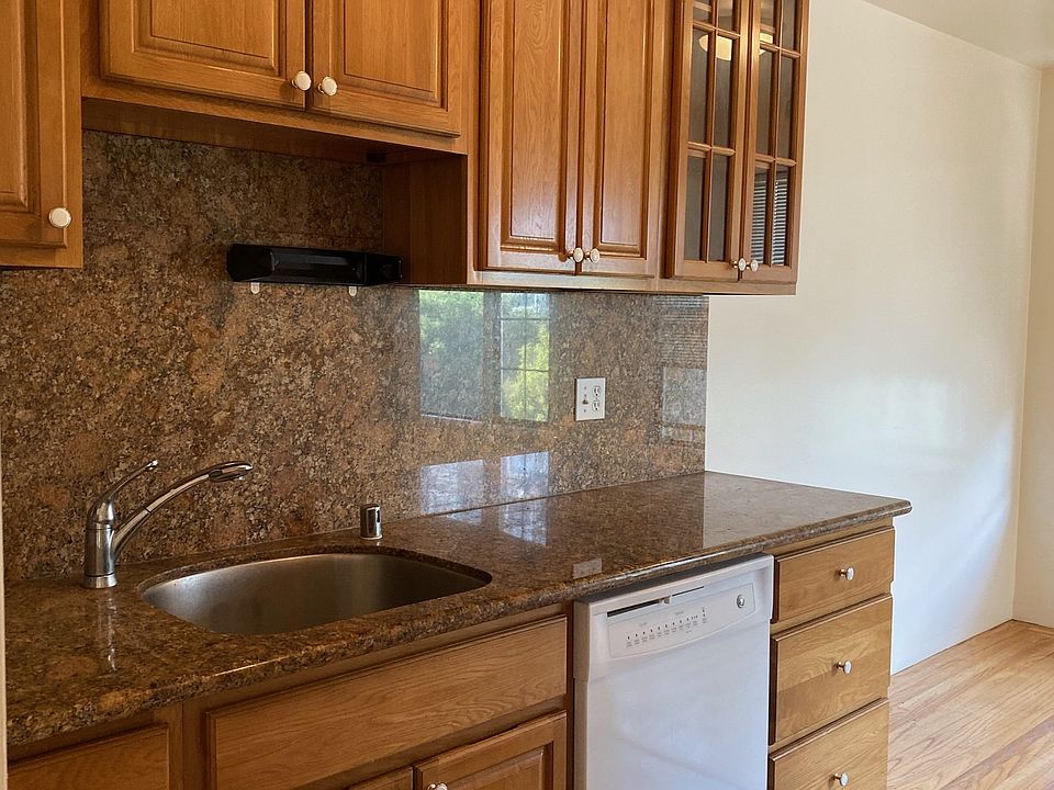 1st image of 2649 Polk St APT 3
