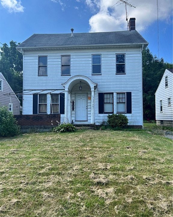 1st image of 703 E Judson Ave