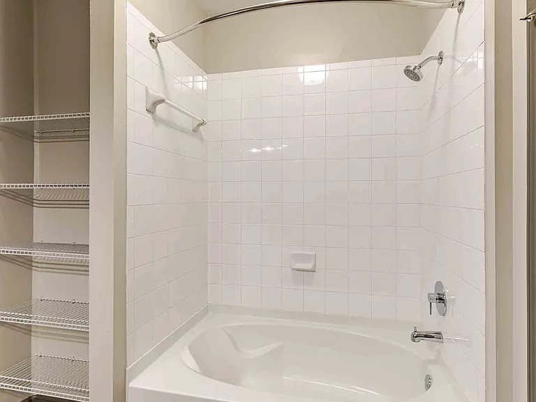 Bluebird Row Apartments — Photo 56