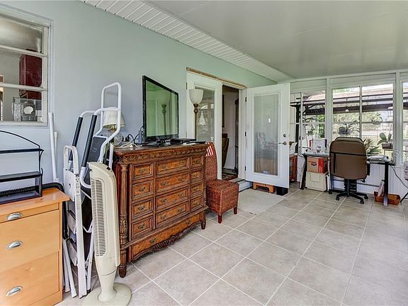 5th image of 1137 Deltona Blvd