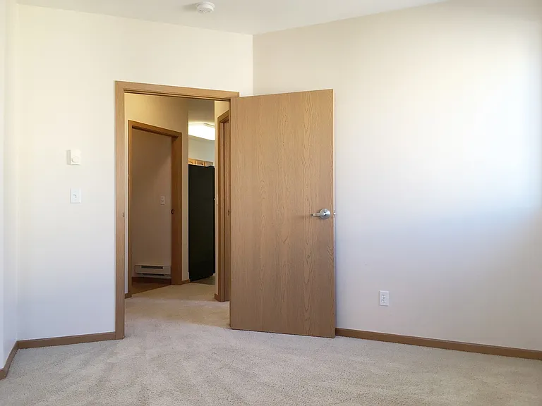 Apartments on Main - Live the Downtown Lifestyle — Photo 32