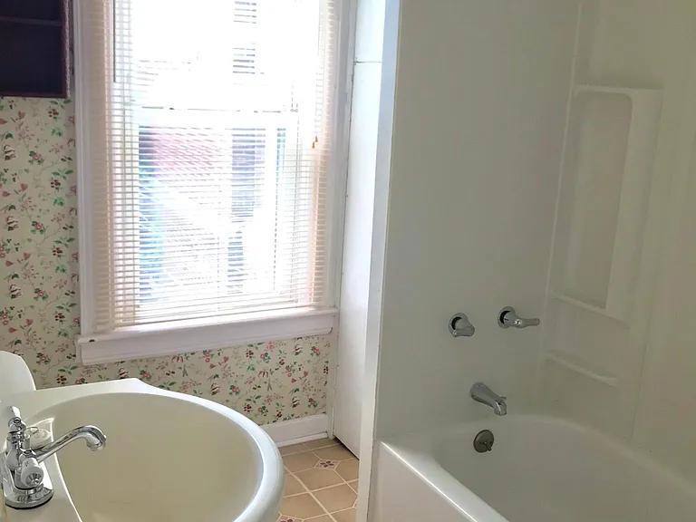 184 Saint James Pl #2 — Photo 10