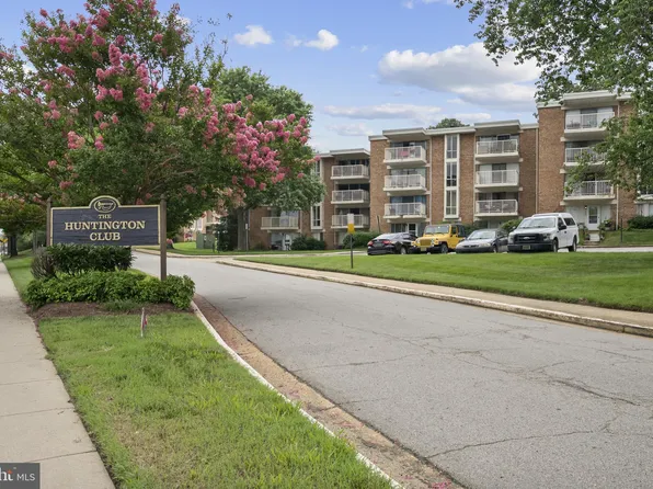 2600 Indian Dr APT 2C, Alexandria, VA 22303