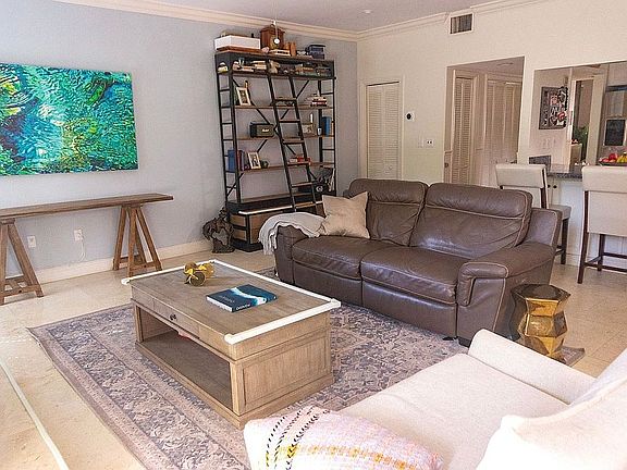 4th image of 3281 Gifford Ln