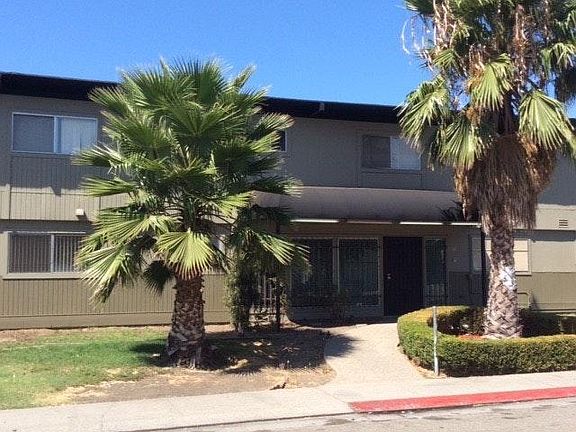 5th image of 443 Glendora Ave #104