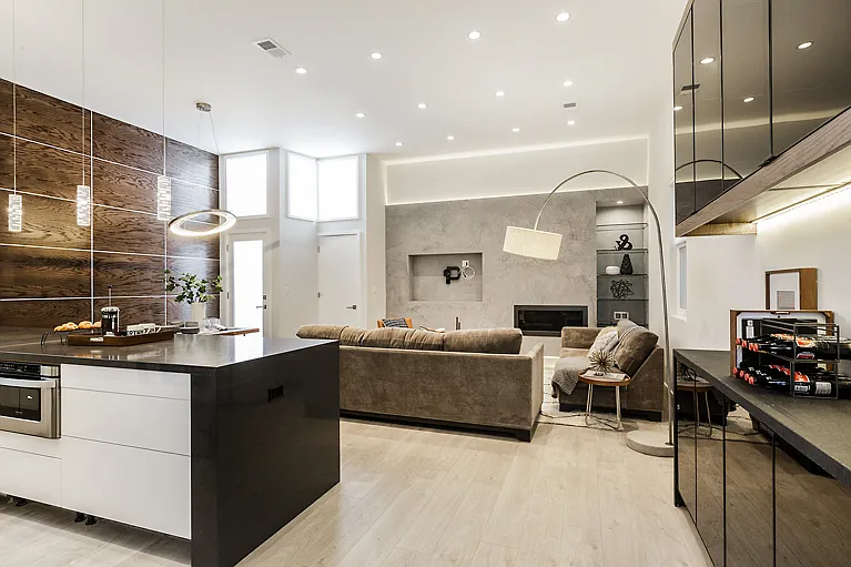 1086 S Van Ness Ave #1086 — Photo 3