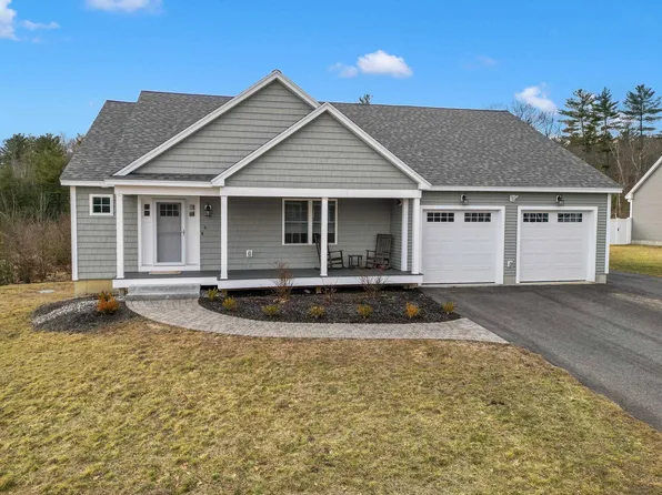 4 Carlis Way, Plaistow, NH 03865