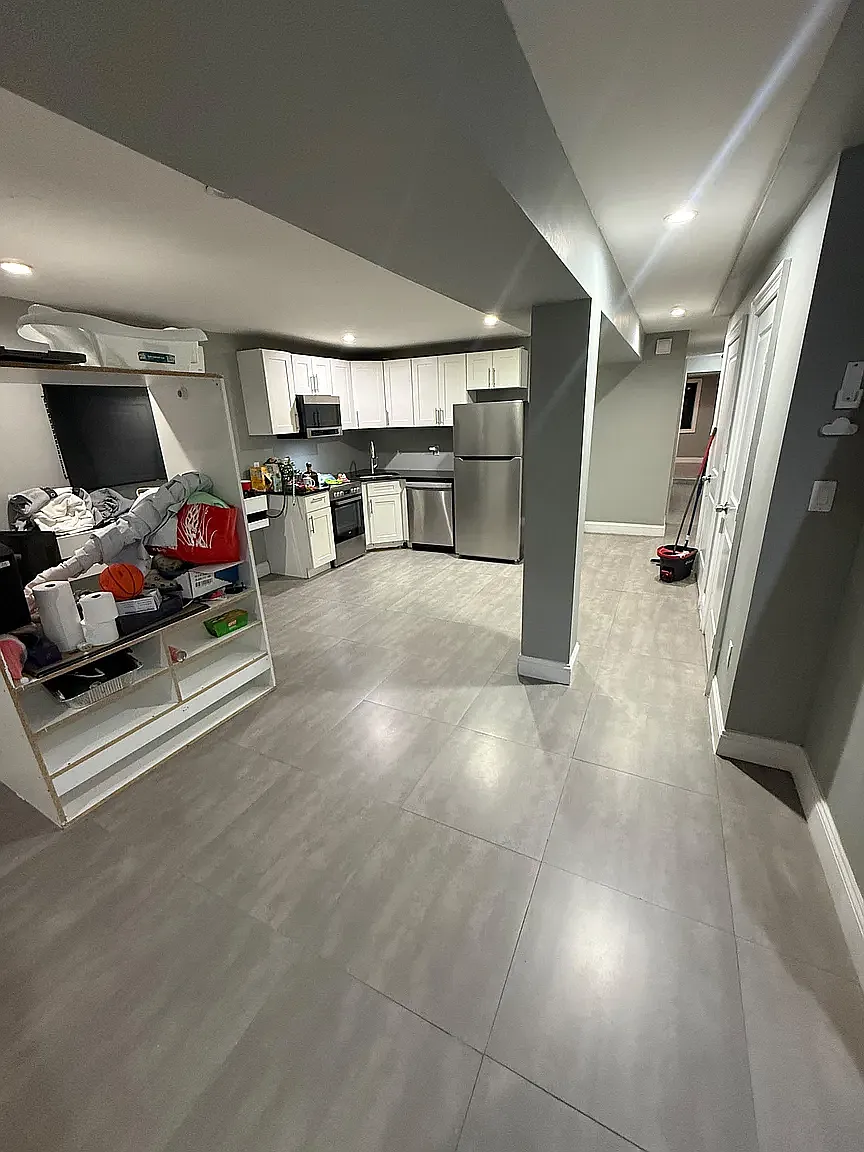 465 Elton Street — Photo 2