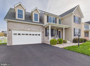 32 Azera Dr, Inwood, WV