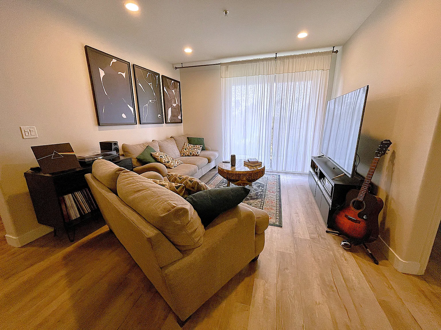 360 W Avenue 26 — Photo 2