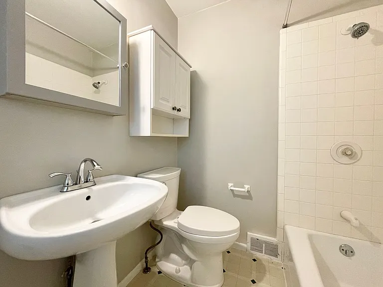 1232 S 300 E — Photo 12