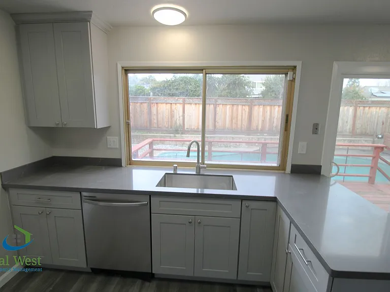 816 Glenside Dr — Photo 9