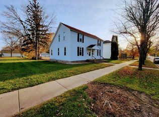 109 W 7th St #2, Morris, MN 56267