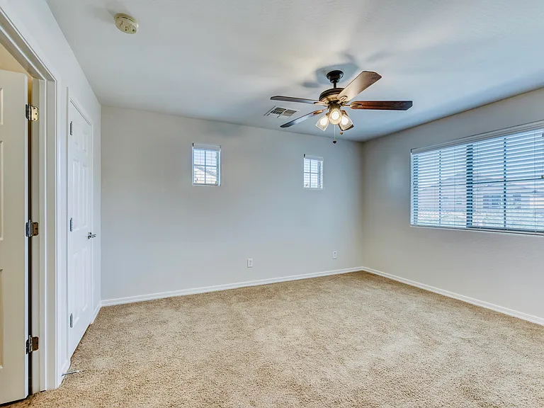 21130 N 36th Pl — Photo 16