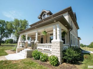 1117 Upper Spring Bay Rd, East Peoria, IL 61611