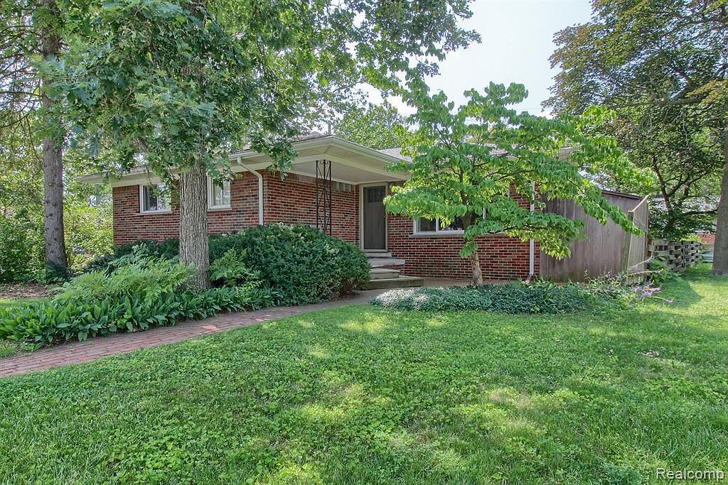 2805 S Trenton Dr, Trenton, MI 48183 Zillow