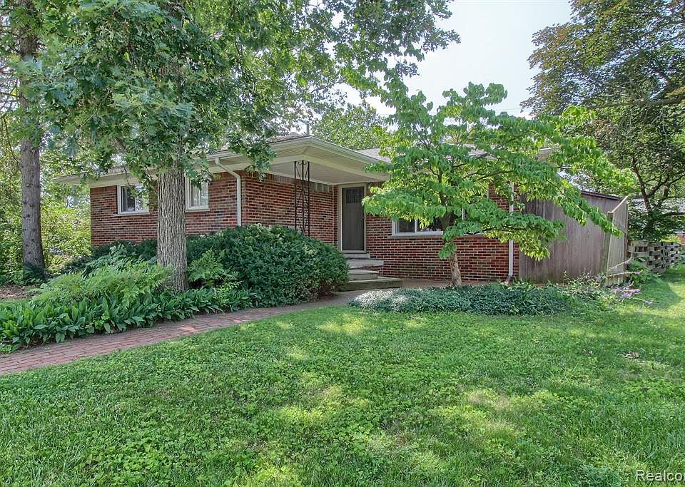 2805 S Trenton Dr, Trenton, MI 48183 Zillow