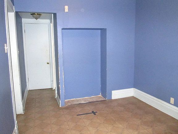 5th image of 610 S 7th Ave