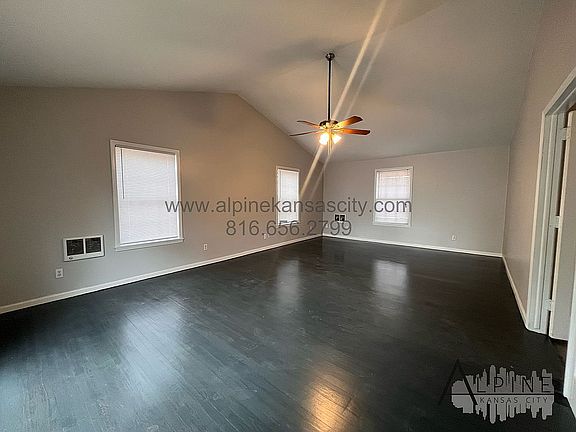 5th image of 7107 E 107th Pl