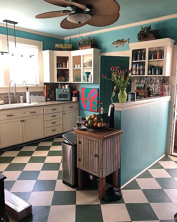 1st image of 220 Little River Rd NE