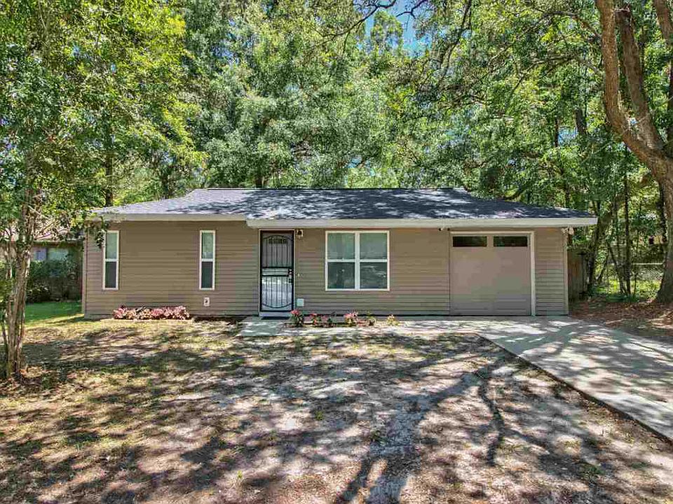 1st image of 4537 Hickory Forest Cir