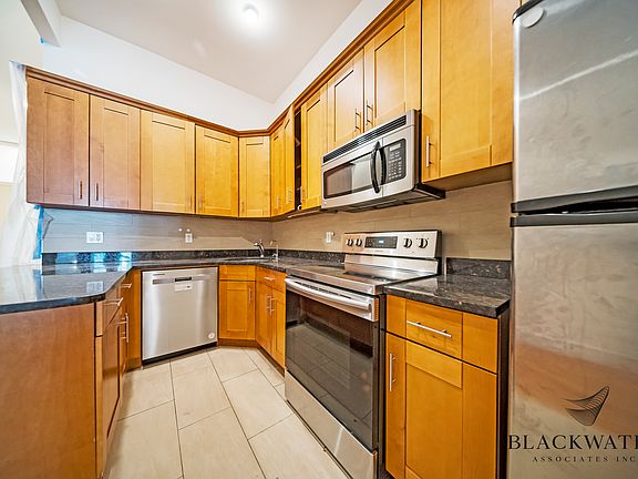 3rd image of 810 Broadway APT 5A