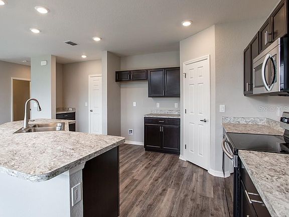 4th image of 256 Cascara Ln