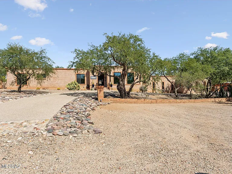 7741 E Camino Bavispe — Photo 1