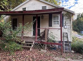 1328 Ely St, Hannibal, MO 63401