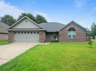 114 Foxchase Dr, Haughton, LA 71037