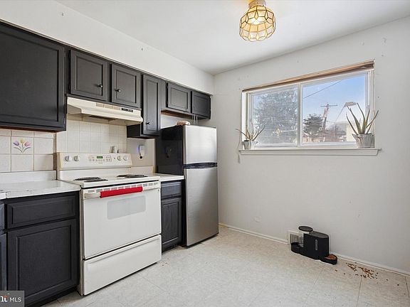 4th image of 1551 Fitzwatertown Rd