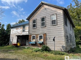 8532 Bear Lake Rd, Fredonia, NY 14063