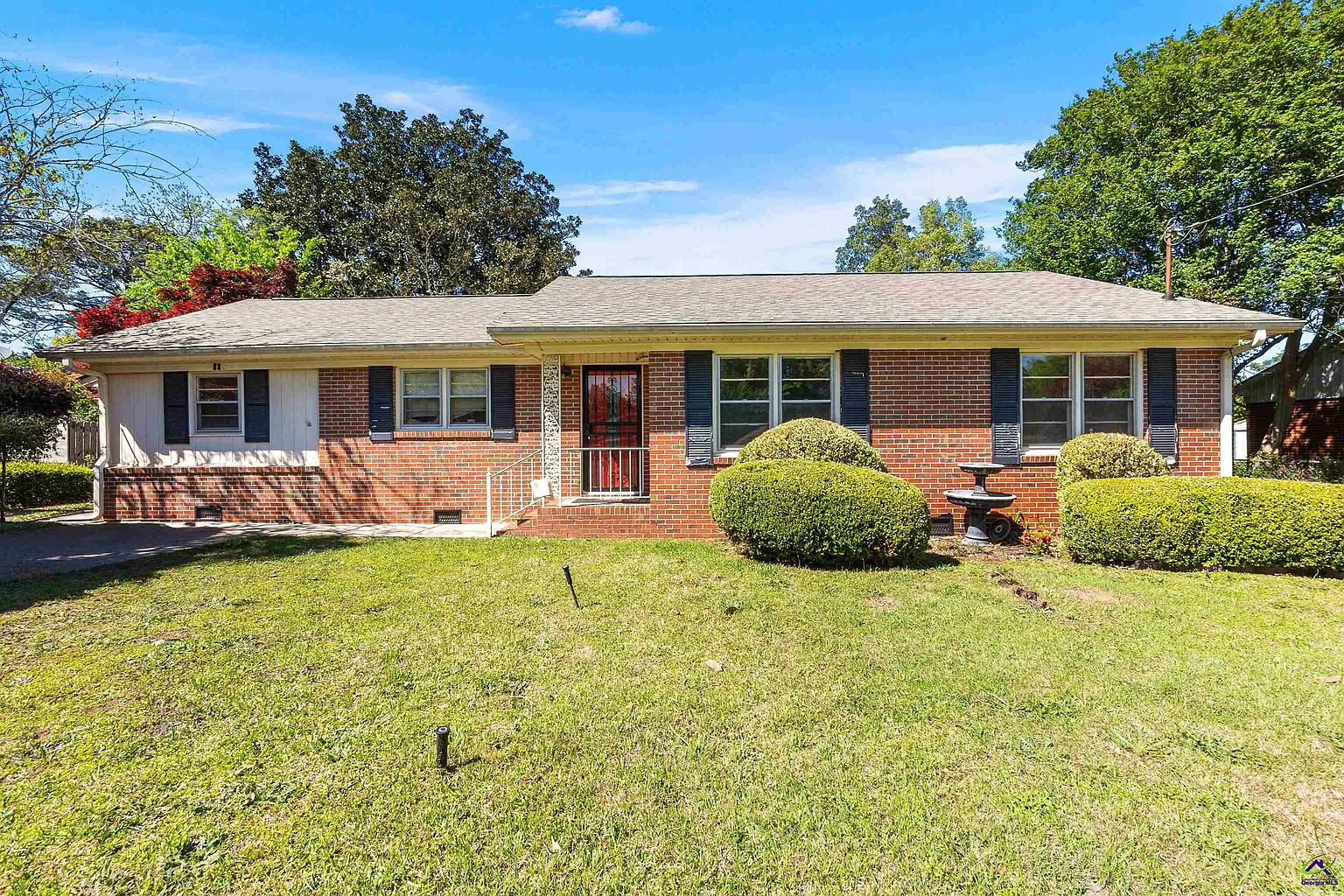 116 Woodlawn Ave photo 1