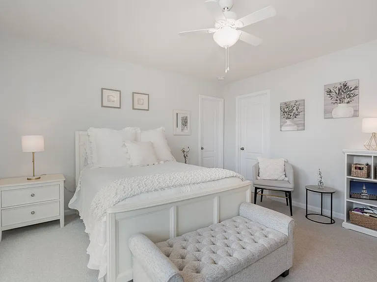 3021 Honeylocust Ln — Photo 15
