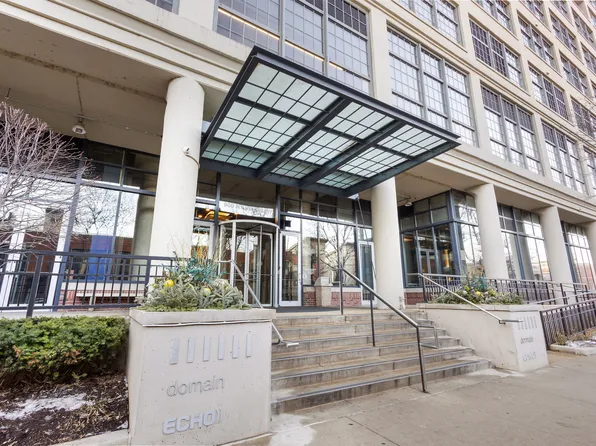 900 N Kingsbury St APT 1071, Chicago, IL 60610