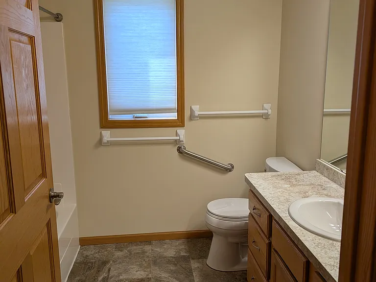 5518 Lachman Ave NE — Photo 21