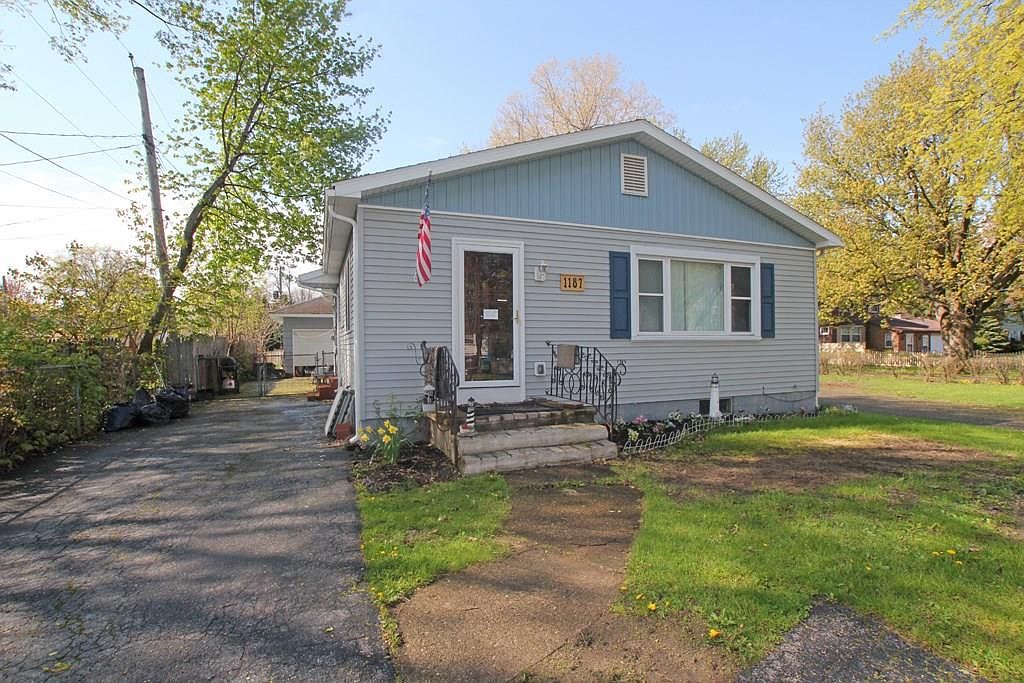 1187 Stone Rd, Rochester, NY 14616 | Zillow