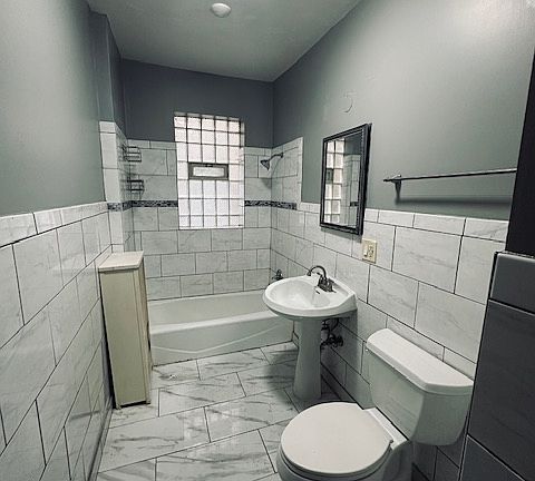 3rd image of 7111 S Vernon Ave #1