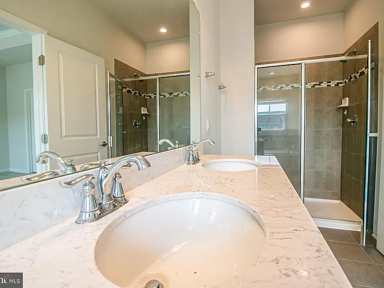 308 Blue Welsh St — Photo 12