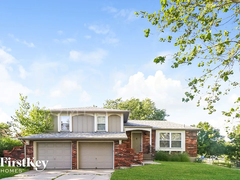 4501 NW Amesbury Pl