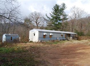 28 & 30 Price Rd, Asheville, NC 28805