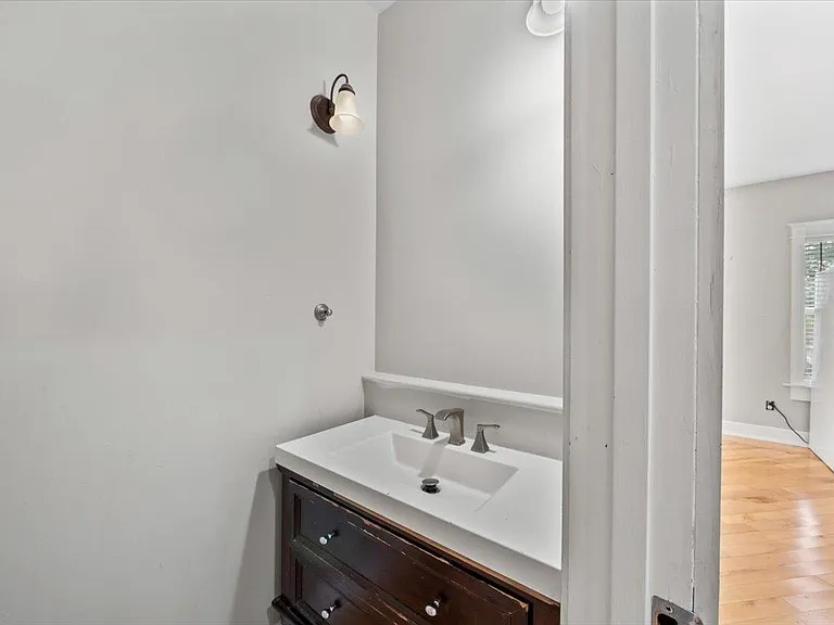 196 N McNeil St — Photo 16