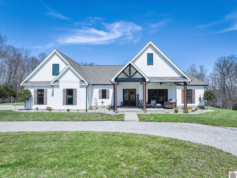 1st image of 575 Forest Rd