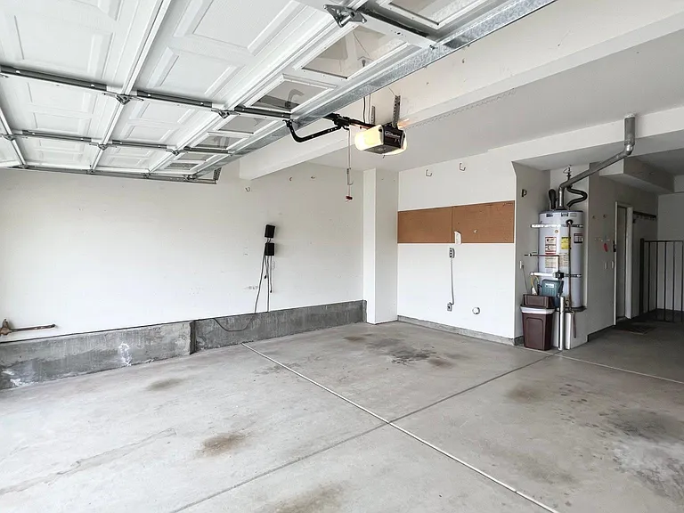 12214 Candy Rose Ct — Photo 37