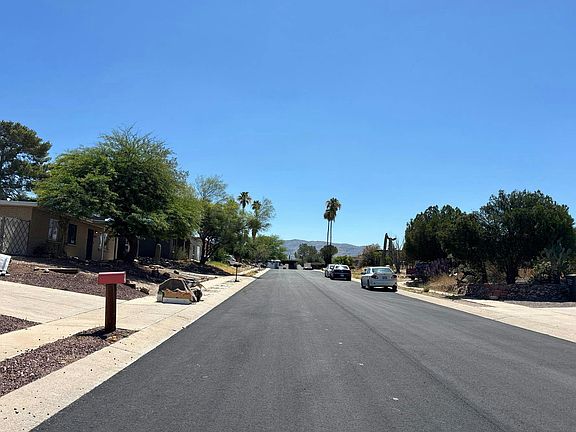 4th image of 9551 E Myra Dr