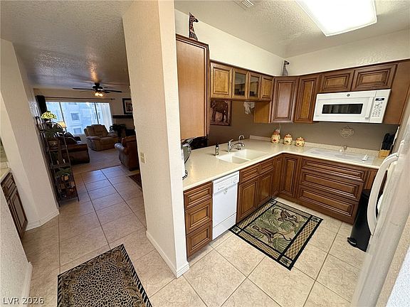3rd image of 2076 Mesquite Ln APT 302